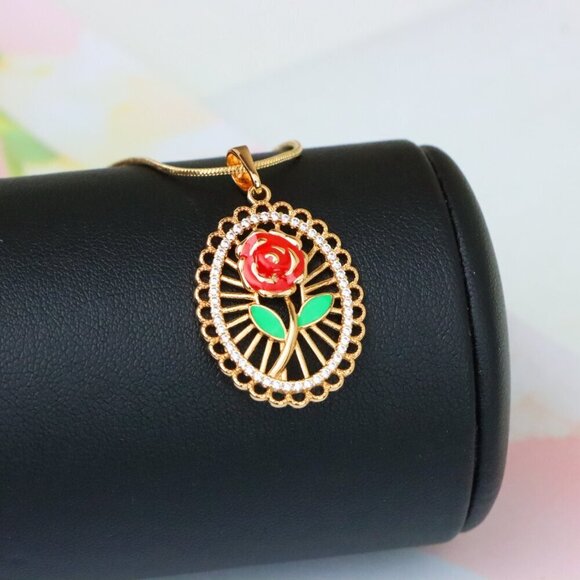 "Rose Gold Oval Pendant with Red Rose and Green Leaf Enamel Design, XPPT1379 - Picture 3 of 13